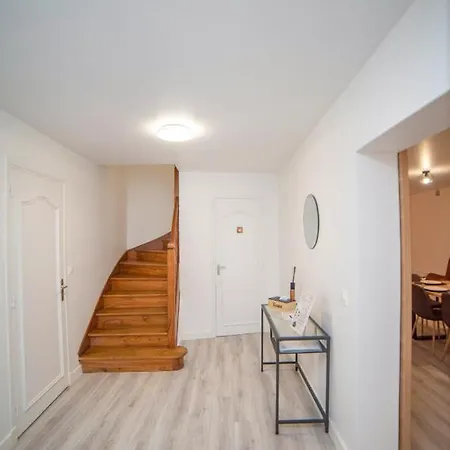 Le Petit Cocon De La Butte 別荘 *