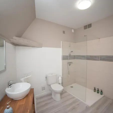 Le Petit Cocon De La Butte Holiday home