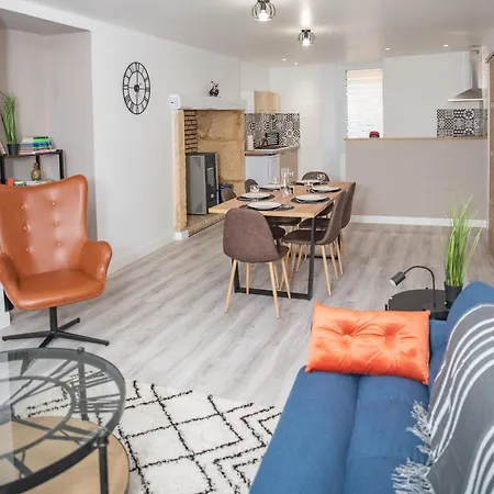 Le Petit Cocon De La Butte Holiday home